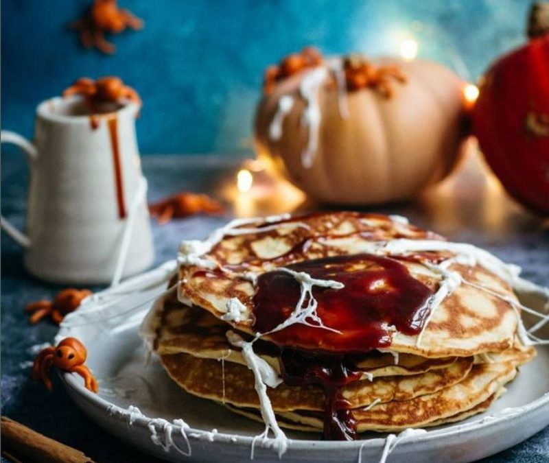 Pancakes with Pumpkin Spice Caramel Sauce